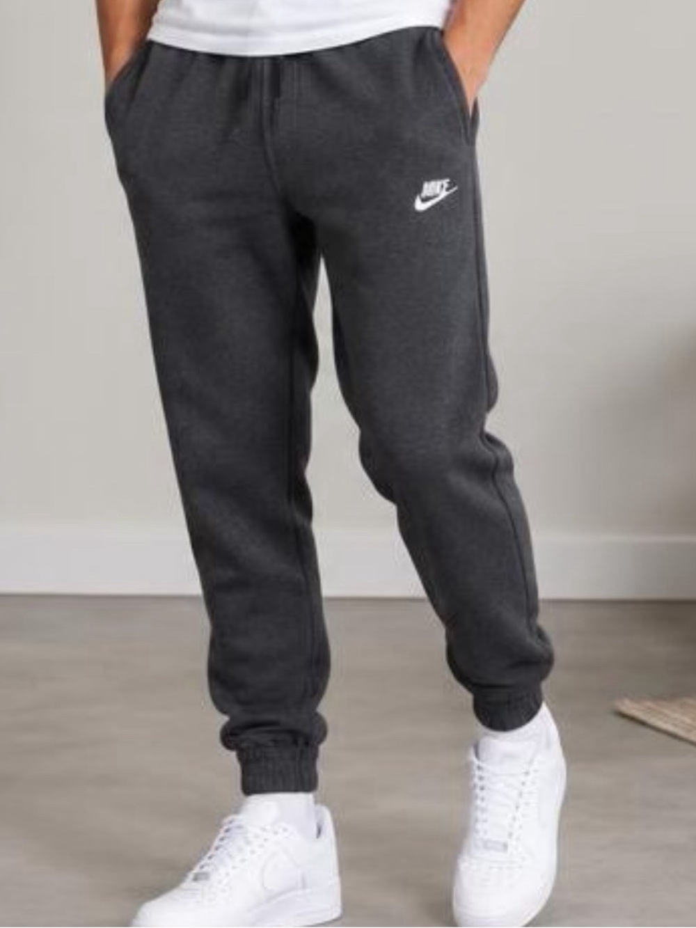 Men’s small Nike Charcoal Gray Fleece Joggers